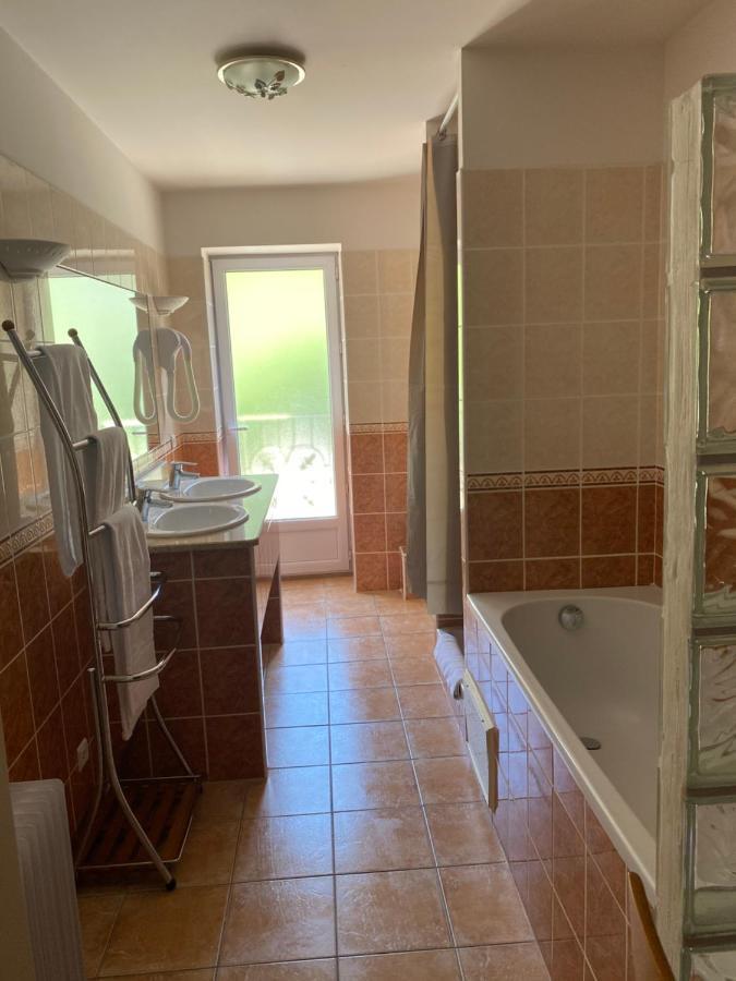 Chez Dume Bed & Breakfast Santa-Lucia-di-Tallano Екстериор снимка